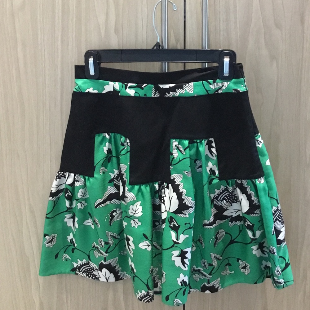 Diane von Furstenberg green silk skirt size 2